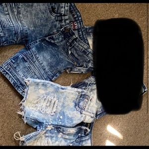 2 size 6 distressed shorts